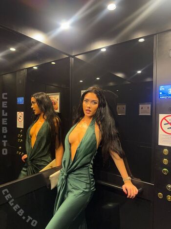 Leaked Roxanarosuu page private photo viral onlyfans