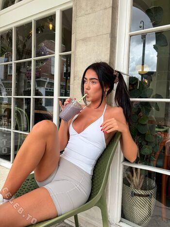Leaked Roxanarosuu page private photo viral onlyfans