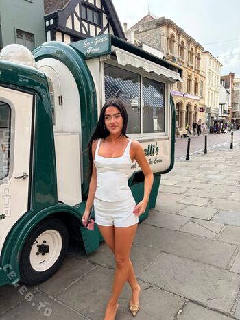 Leaked Roxanarosuu page private photo viral onlyfans