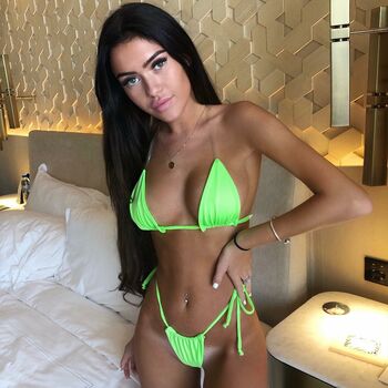 Leaked Roxanarosuu private photo viral onlyfans