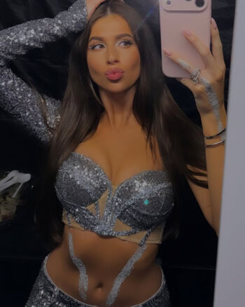 Leaked Roxie wegiel private photo viral onlyfans
