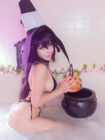 Leaked Roxyfoxycos private photo viral onlyfans