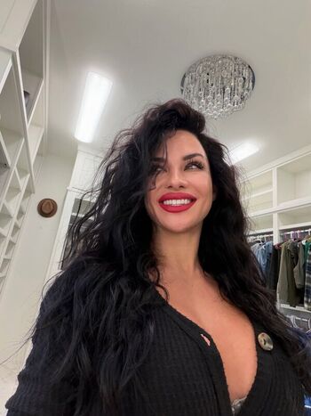 Leaked Roxyqueflexx private photo viral onlyfans