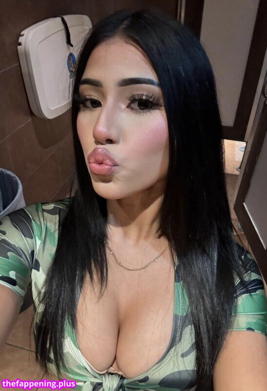 rraaqqueelll Nude OnlyFans Photo #5