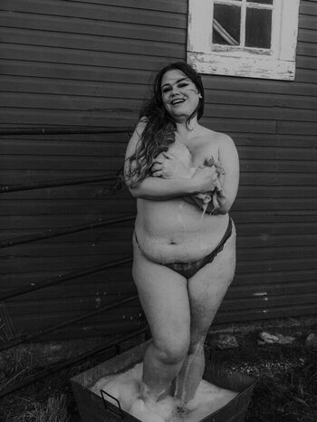 Ruby Roxx