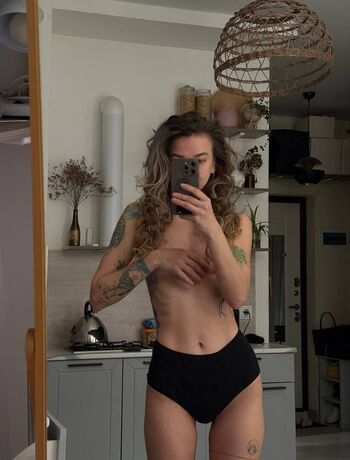 Leaked Russian girls page private photo viral onlyfans