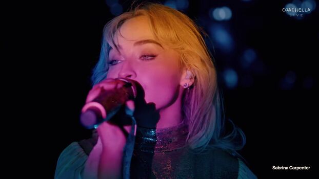 Sabrina Carpenter