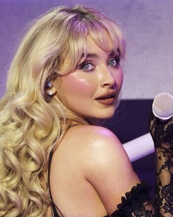 Sabrina Carpenter