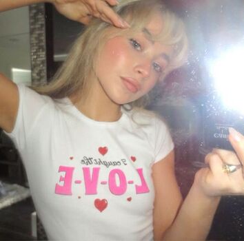 Leaked Sabrina carpenter  page private photo viral onlyfans