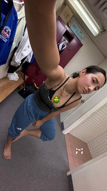 Leaked Sabrina pezeshkian page private photo viral onlyfans