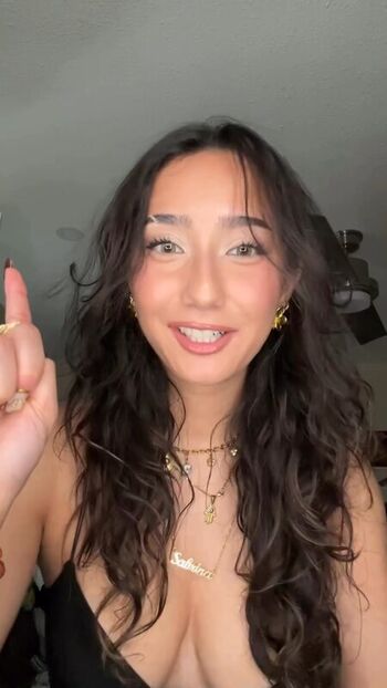 Leaked Sabrina pezeshkian private photo viral onlyfans