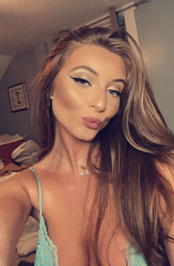 Leaked Sabrinaaspressert private photo viral onlyfans