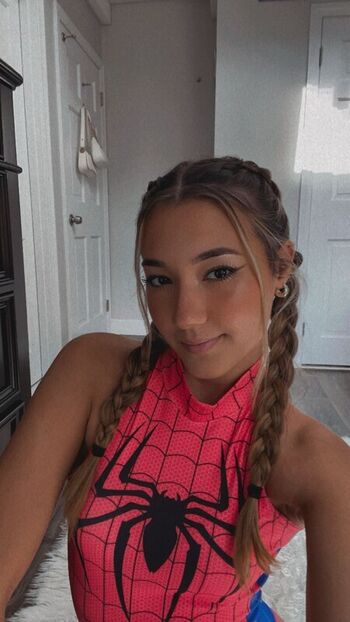 Leaked Sabsthesav private photo viral onlyfans