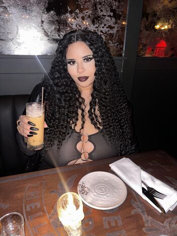 Leaked Sadesgrave private photo viral onlyfans