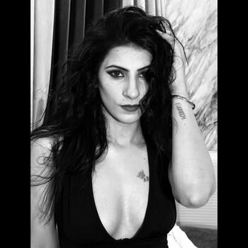 Leaked Sadia khan private photo viral onlyfans