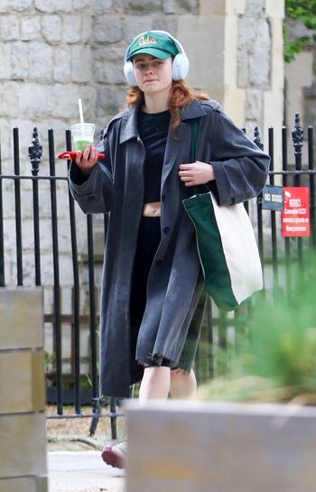 Leaked Sadie sink page private photo viral onlyfans