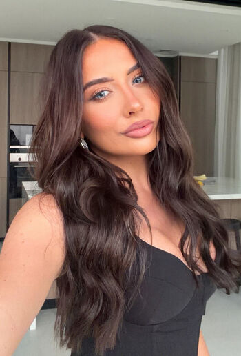 Saffron Barker