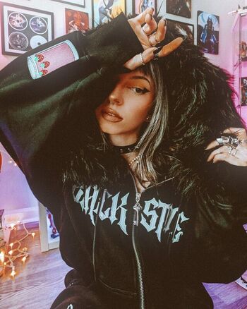 Leaked Sailorbeeee private photo viral onlyfans