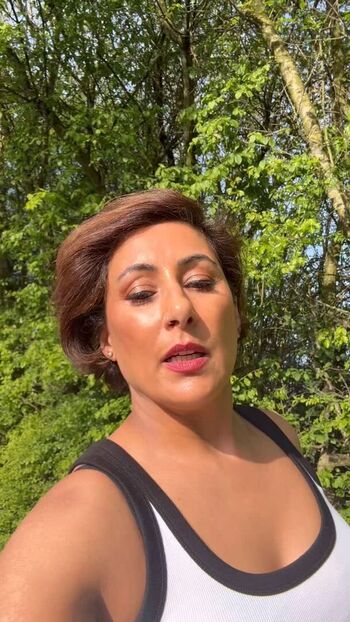 Saira Khan