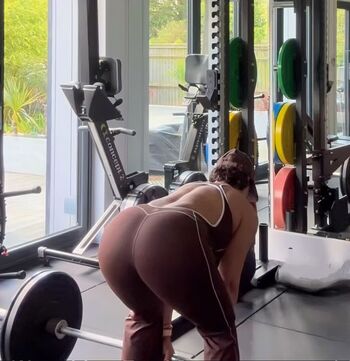Saira Khan