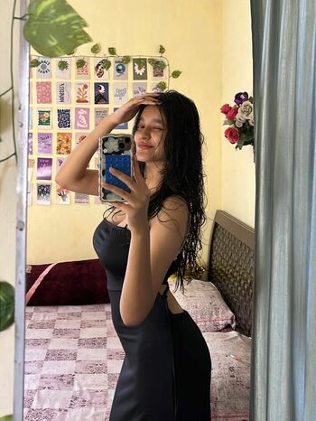 Leaked Sakshi pandey page private photo viral onlyfans