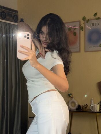 Leaked Sakshi pandey private photo viral onlyfans
