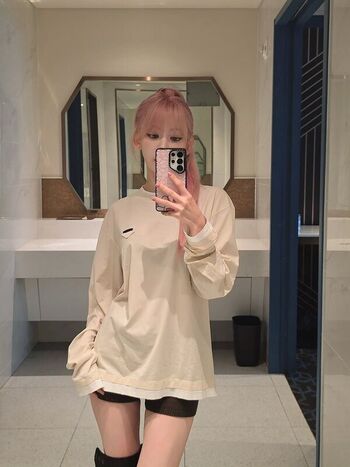 Sakura Miyawaki 宮脇 咲良