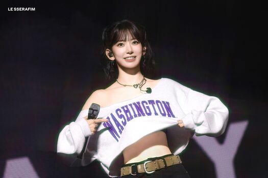 Sakura Miyawaki 宮脇 咲良