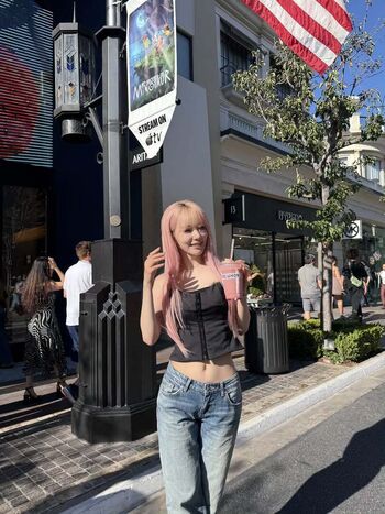 Sakura Miyawaki 宮脇 咲良