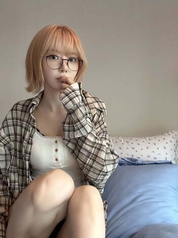Sakura Miyawaki 宮脇 咲良