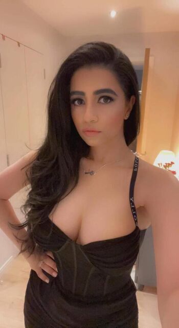 Leaked Cute models with innie cameltoe pussy / private photo viral onlyfans