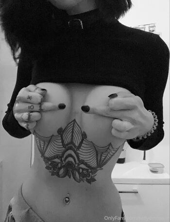 Leaked Sally dinosaur private photo viral onlyfans
