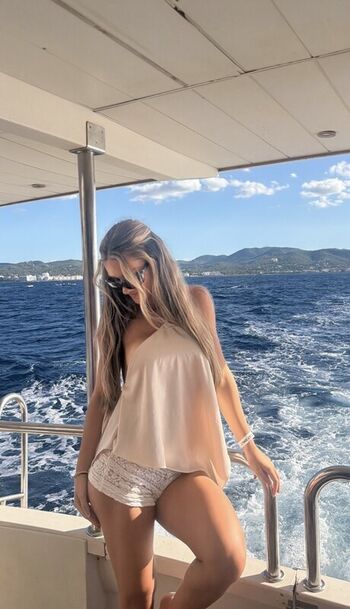Leaked Samantha baio private photo viral onlyfans