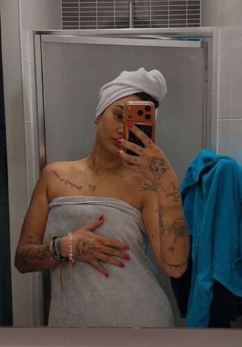 Leaked Samantha merlos page private photo viral onlyfans