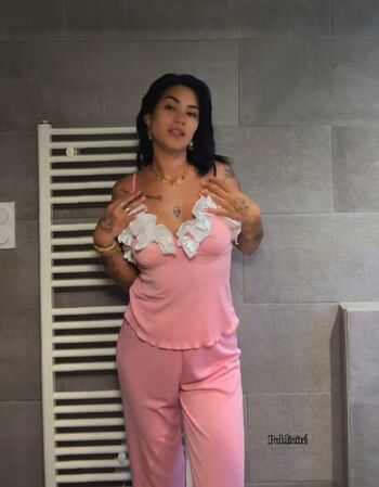 Leaked Samantha merlos page private photo viral onlyfans