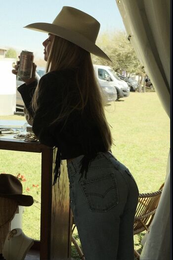 Leaked Samantha riehl private photo viral onlyfans