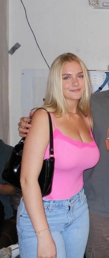 Samantha V