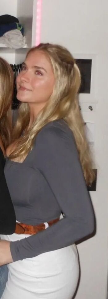 Samantha V