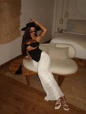 Leaked Sanly liu private photo viral onlyfans