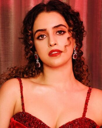 Leaked Sanya malhotra private photo viral onlyfans