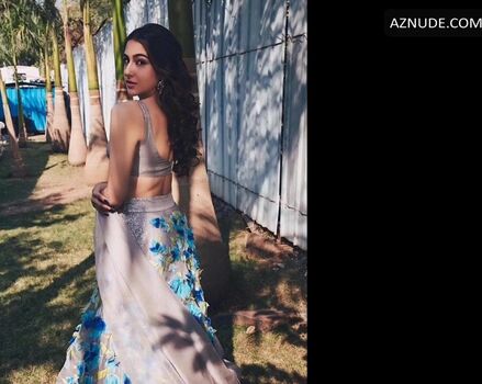 Leaked Sara ali private photo viral onlyfans
