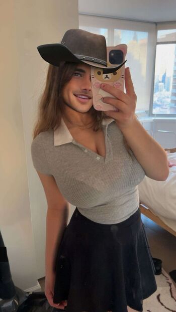 Leaked Sara dobrik page private photo viral onlyfans
