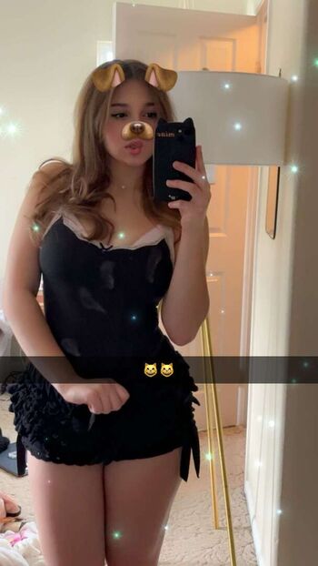 Leaked Sara dobrik page private photo viral onlyfans