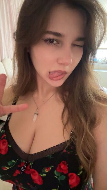 Leaked Sara dobrik private photo viral onlyfans