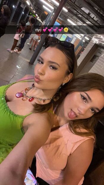 Leaked Sara dobrik page private photo viral onlyfans