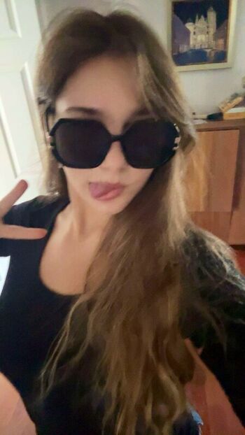 Leaked Sara dobrik private photo viral onlyfans