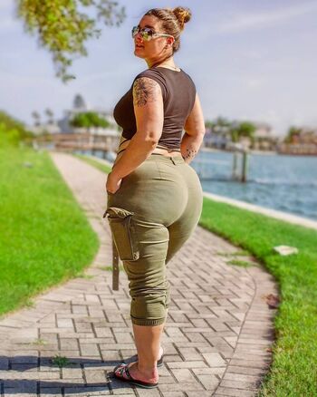Sara Lyn Chacon