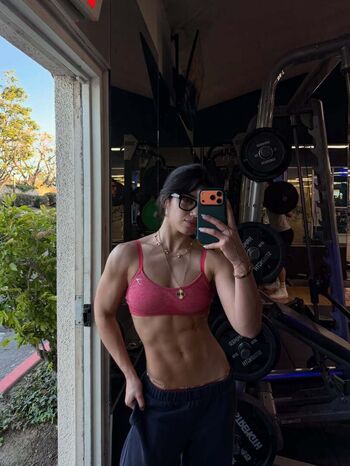 Leaked Sara saffari page private photo viral onlyfans