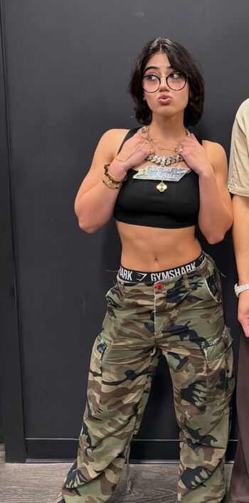 Leaked Sara saffari page private photo viral onlyfans