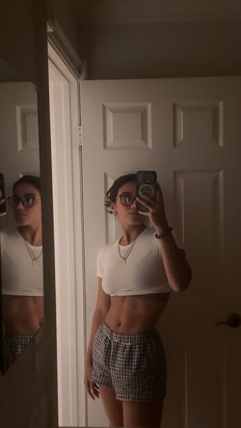 Leaked Sara saffari page private photo viral onlyfans